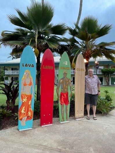 Lava Lava Beach Club in Kauai for great poke and dinner on the beach