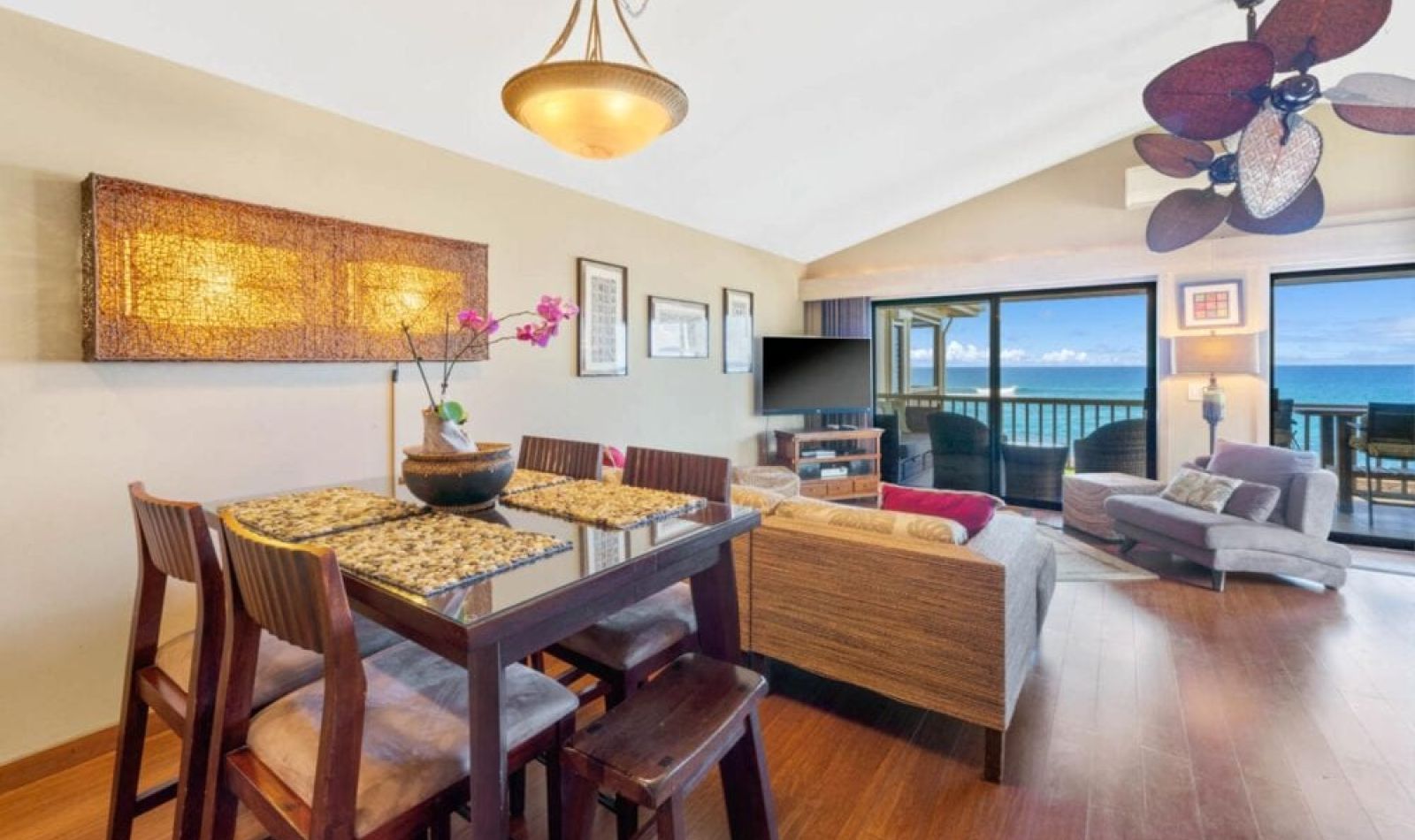 Alihi Lani 4 oceanfront vacation rental