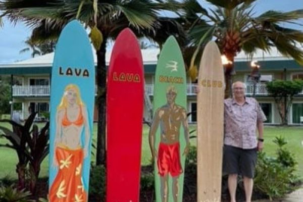 Lava Lava Beach Club in Kauai for great poke and dinner on the beach